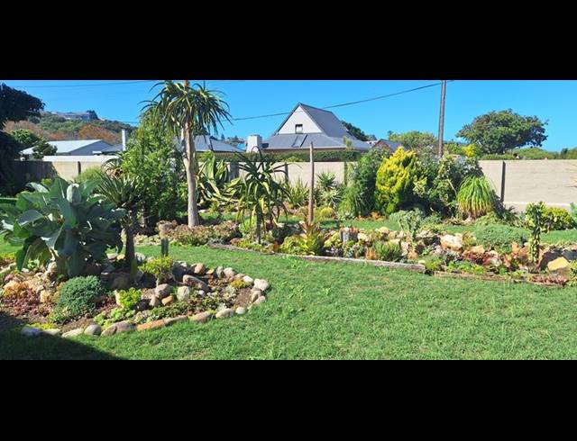 4 BEDROOM HOUSE FOR SALE IN GROOT BRAKRIVIER CENTRAL